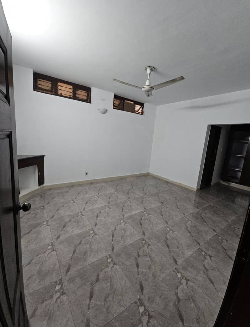 Basement for rent f-11 5