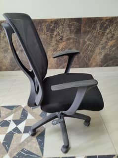 Used Revolving Office Chairs – Comfortable & Durable | Bulk Discount