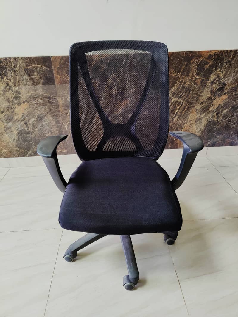 Used Revolving Office Chairs – Comfortable & Durable | Bulk Discount 4