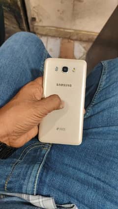 Samsung J7 New condition 2GB 32GB Dual sim Pta official approved