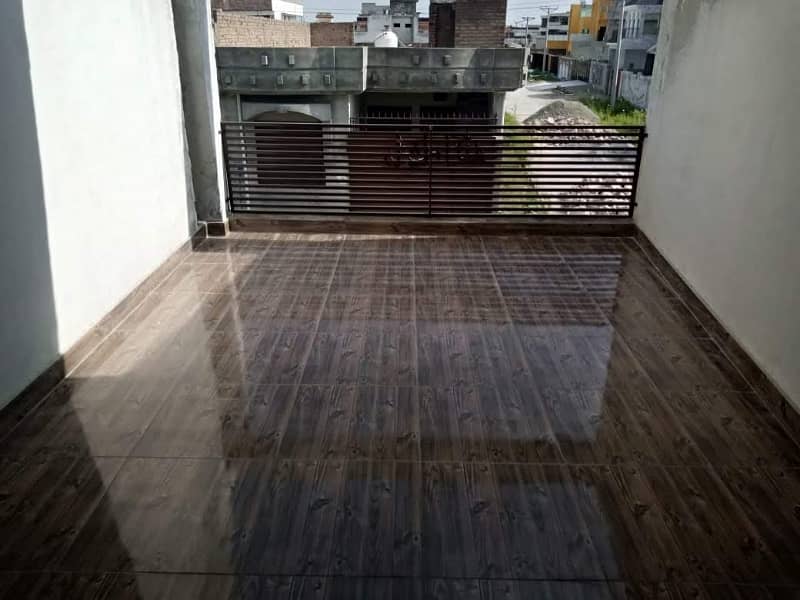 6 Marla Sun Face Corner House For Sale In Green Acres Phase1 Sector 3