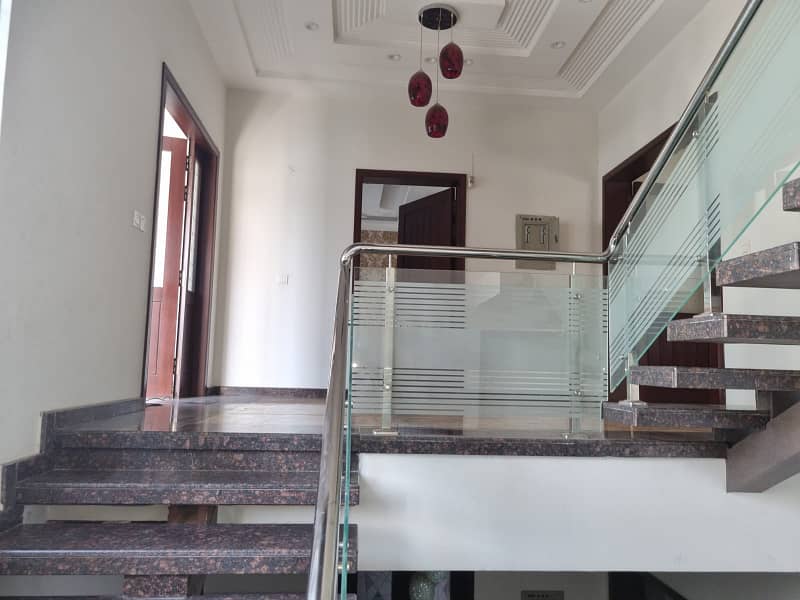 1 Kanal Fully Furnished Upper Portion Lower Portion Lock House For Rent In Bahria Town Lahore. 8