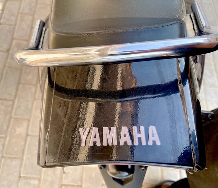 Yamaha YBR 125 11