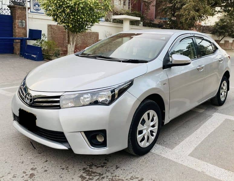 Toyota Corolla GLI 2016 brand new condition 5