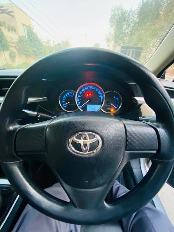 Toyota Corolla GLI 2016 brand new condition 16