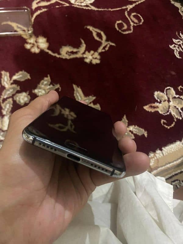 P20 Pro excellent condition 2