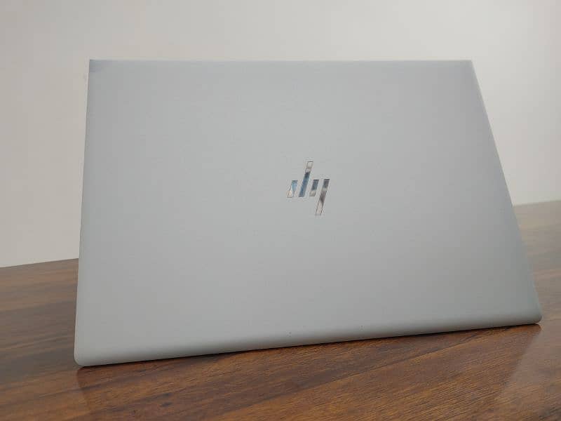 Hp elitebook 840 G6 i7 8th gen 7