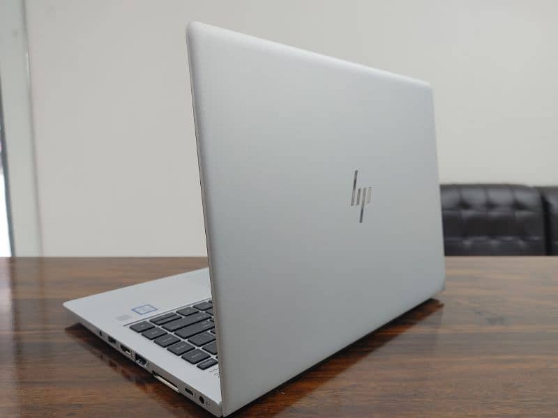 Hp elitebook 840 G6 i7 8th gen 8