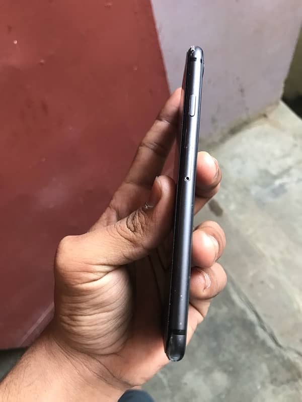 iphone 8 256Gb *Officialy PTA Approved* 2