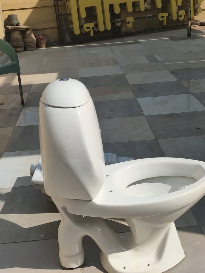 Toilet Commode (Brand new ) 1