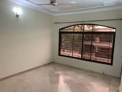 F-10 The Garden Flat 16th Floor 2bed 2bath Dring Tlounge Kitchen