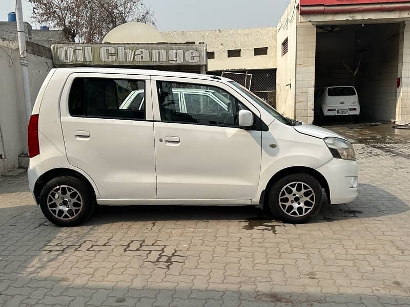 Suzuki Wagon R 2018 9