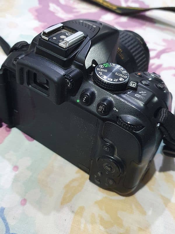 Nikon D5300 DSLR Camera 18-55 lens 2