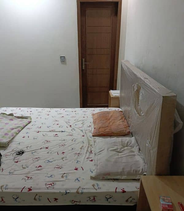 6by 6.5 bed new and two matres 1 double and 1 single matres 1