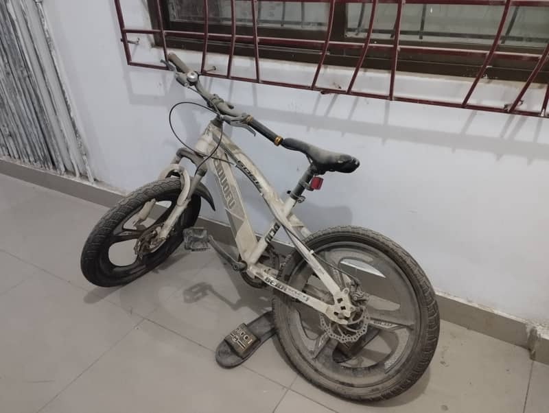 BICYCLE FOR SALE 0