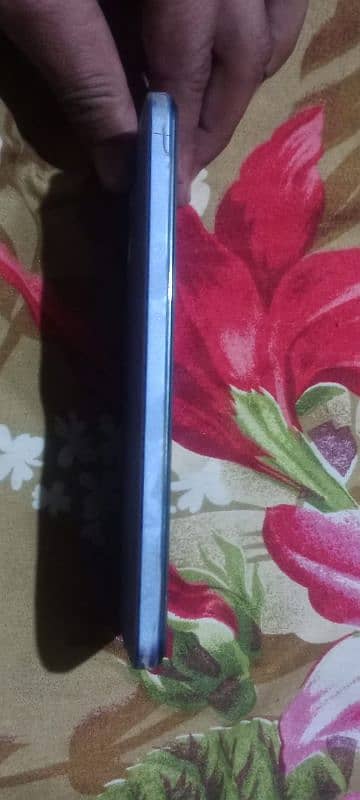 Vivo Y17s For Sale ( only charger hai sath ) 4