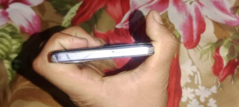 Vivo Y17s For Sale ( only charger hai sath ) 5