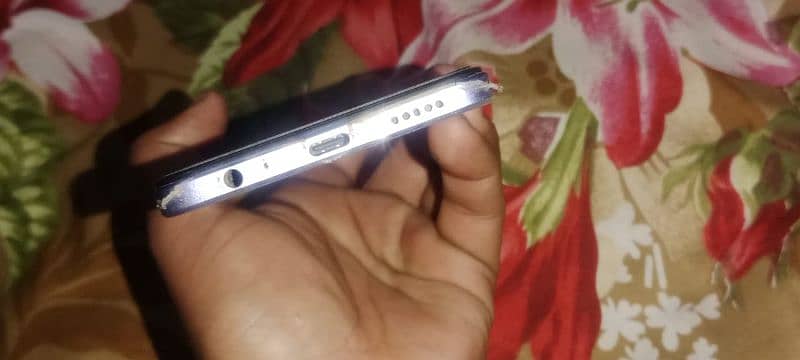 Vivo Y17s For Sale ( only charger hai sath ) 7