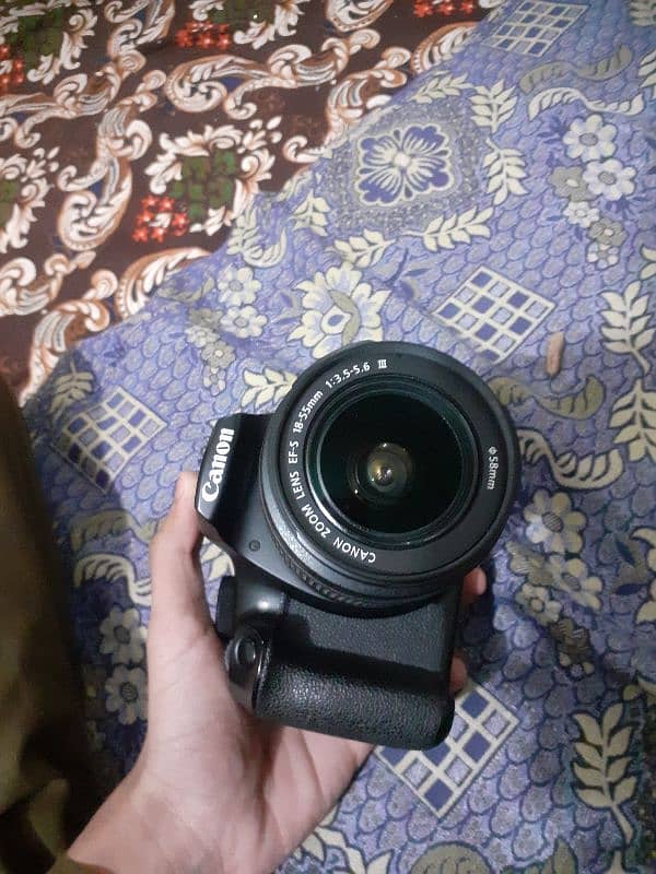 Camra DSLR Canon 1300D 2