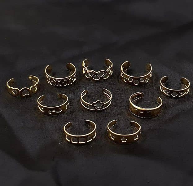 Gold plated adjustable Rings set 1