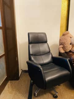 CEO chair recliner sofa chair urgent sale