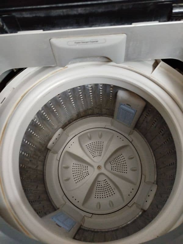 Fully automatic Haier washing machine good condition 3