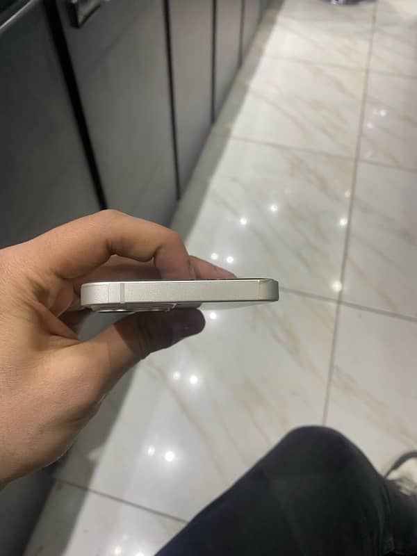 iphone 13 128GB Non pta Factory unlock 5