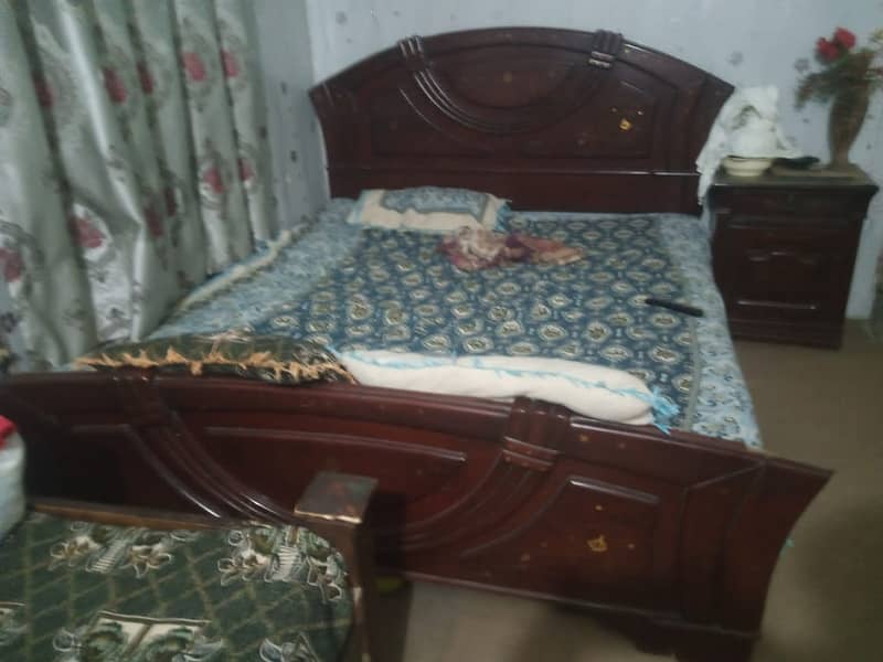 Double bed for sale 0