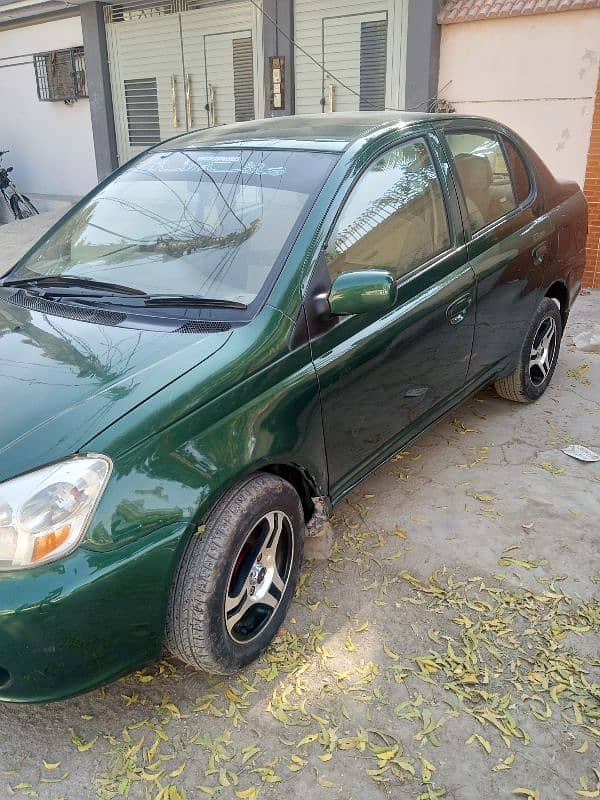 Toyota Platz 2003 0