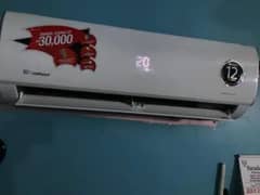 Dawlance 1.5 ton DC inverter heat and cool