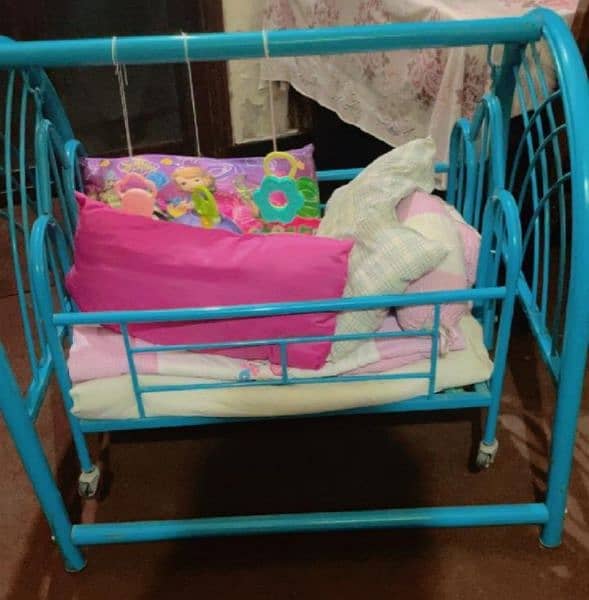 Kids cradle & kids walker 1