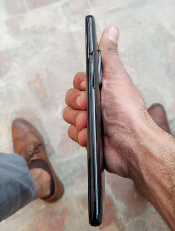 one plus 8pro Black 6