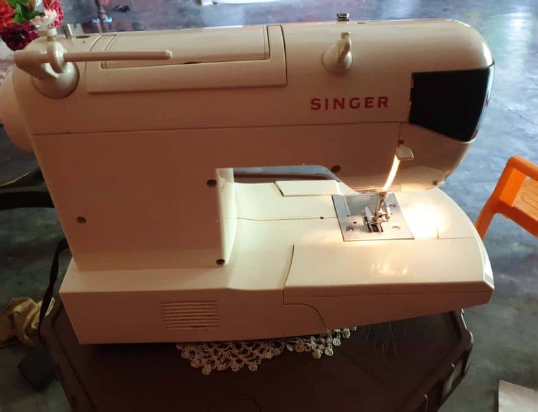 Singer Sewing Machine 5