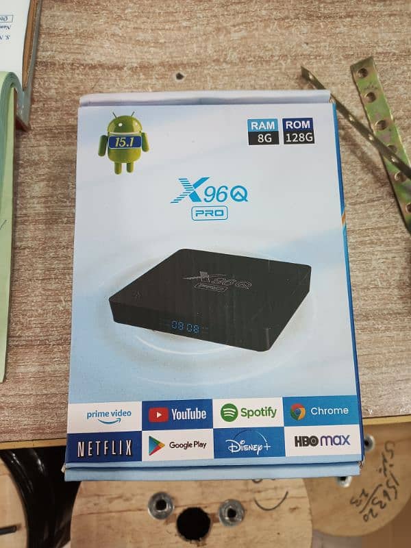 Andriod TV Box with 8000+ live channels 0