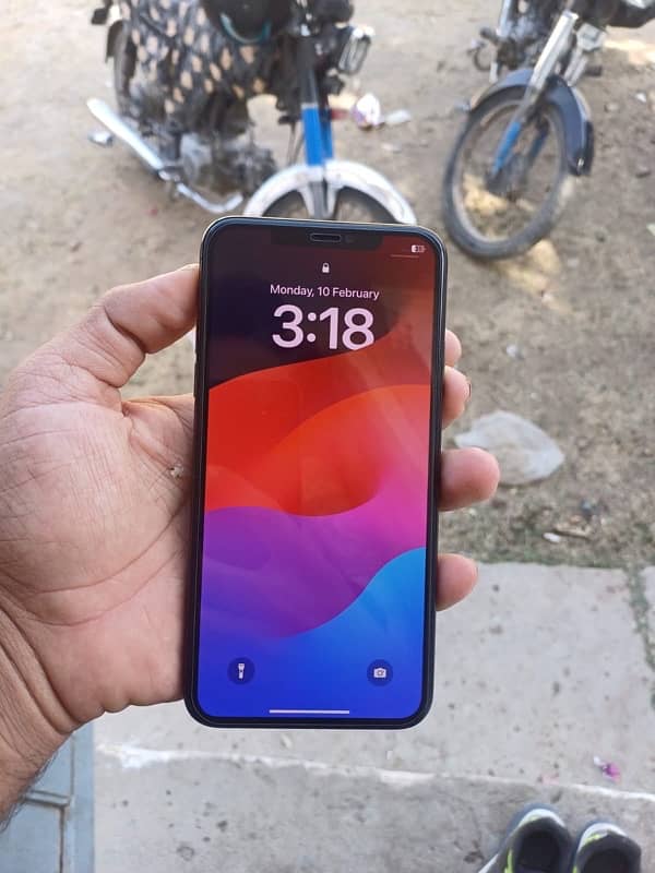 I phone 11 pro max factory unlock 2