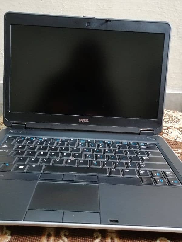 DELL LATITUDE E6440 i5 4Th Gen 1