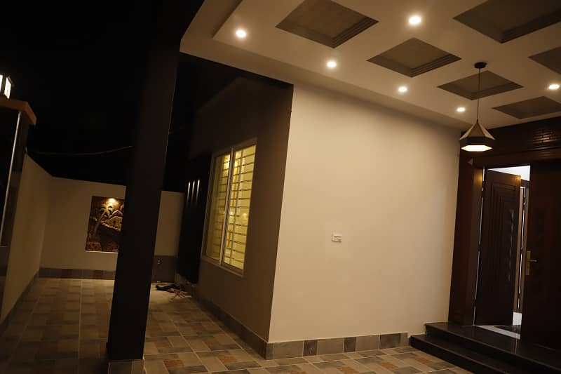 10 Marla Next Level House For Sale In Jeewan City Phase 5 Very Near To Park Or Commercial Area 6