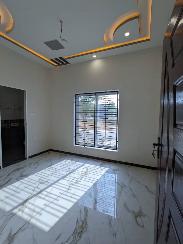 House For sale Situated In Jeewan City - Phase 5 8