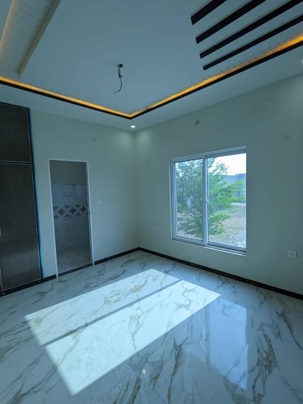 House For sale Situated In Jeewan City - Phase 5 16