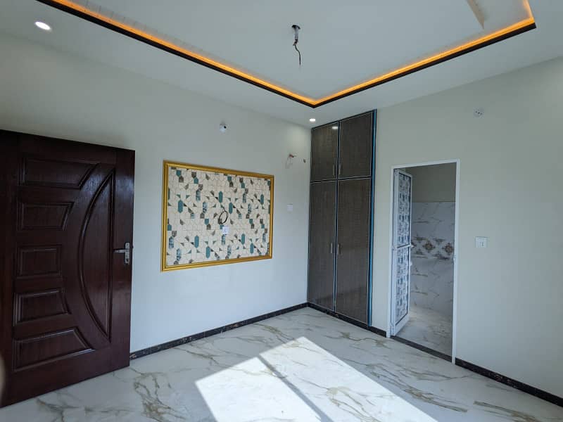 House For sale Situated In Jeewan City - Phase 5 17