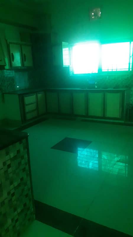 One kanal upper portion 1st floor in GECHS is available for rent. 9