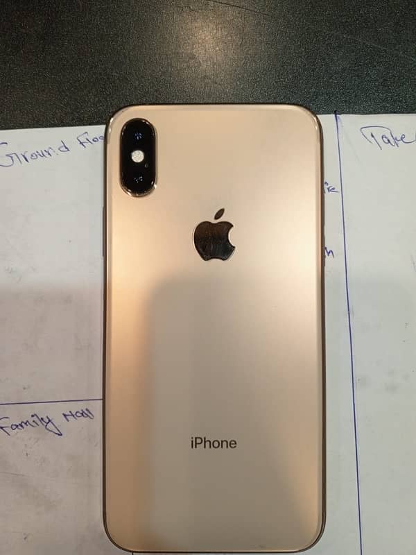 iPhone XS dual PTA approved condition haap ka samany ha 1