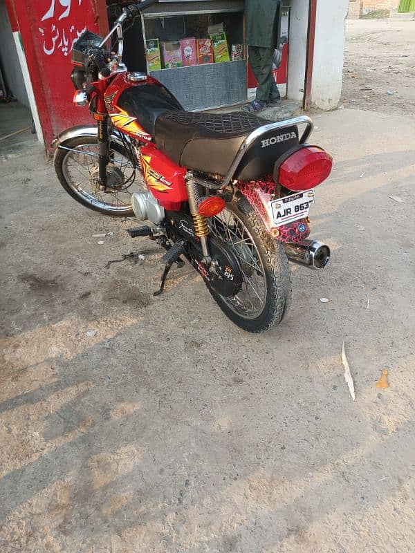 Honda 125   . . . 21  Model 4