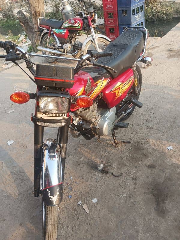 Honda 125   . . . 21  Model 6