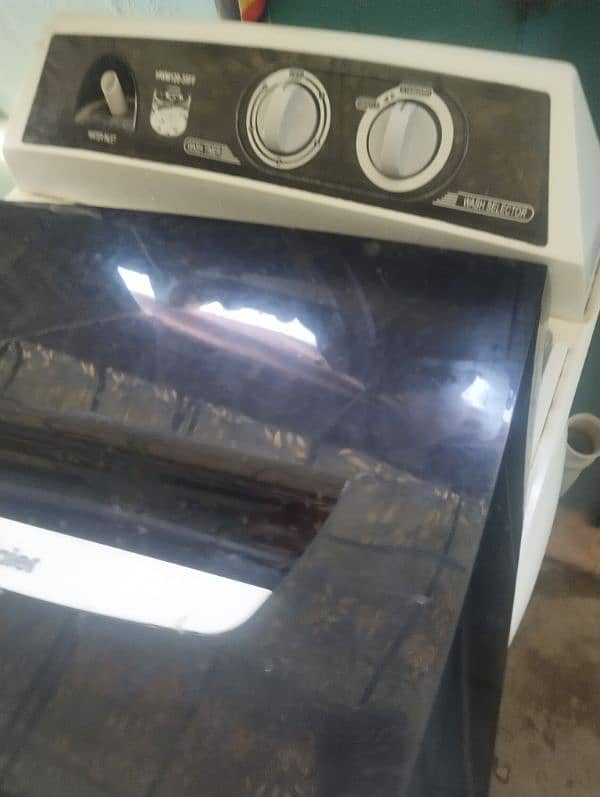 Haier washing machine and Asia dryer 0