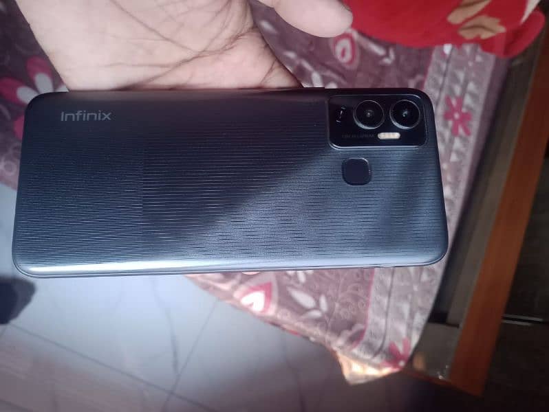 infinix hot 12 play. . . 4+3/64 5