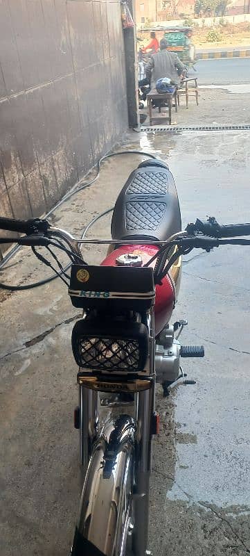 Honda 125 gold edition 6