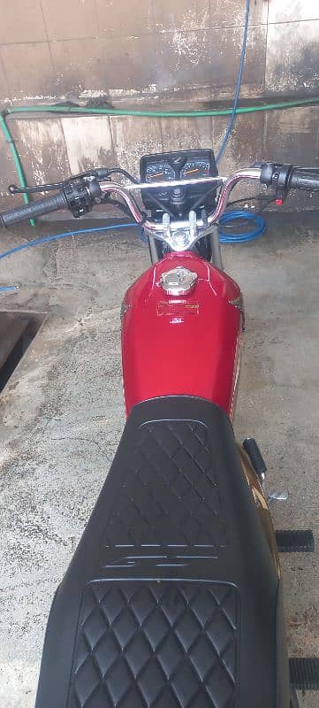 Honda 125 gold edition 7