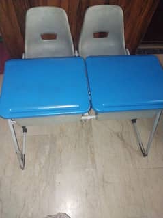 BOSS table and chair set