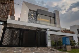 10 Marla Modern House for Sale Prime Location